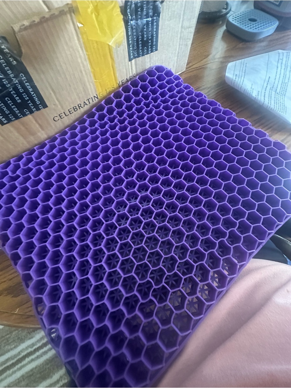 Gel Seat Cushion for Long Sitting, Ergonomic Cooling honeycomb 2x great shape